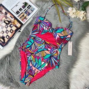 NEW BCBGeneration Rio Red Abstract Halter Palm Women’s One Piece Swimsuit Sz S